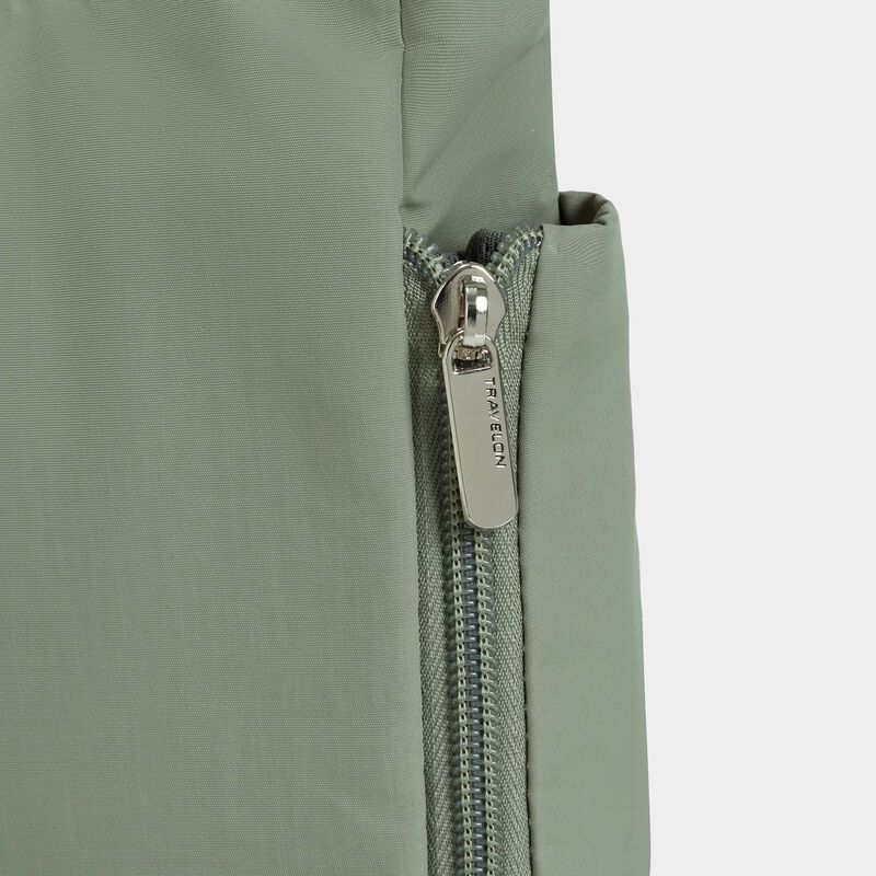 pdp_main_image image number null