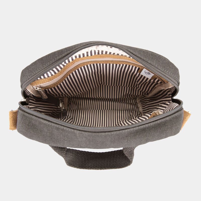 pdp_main_image image number null