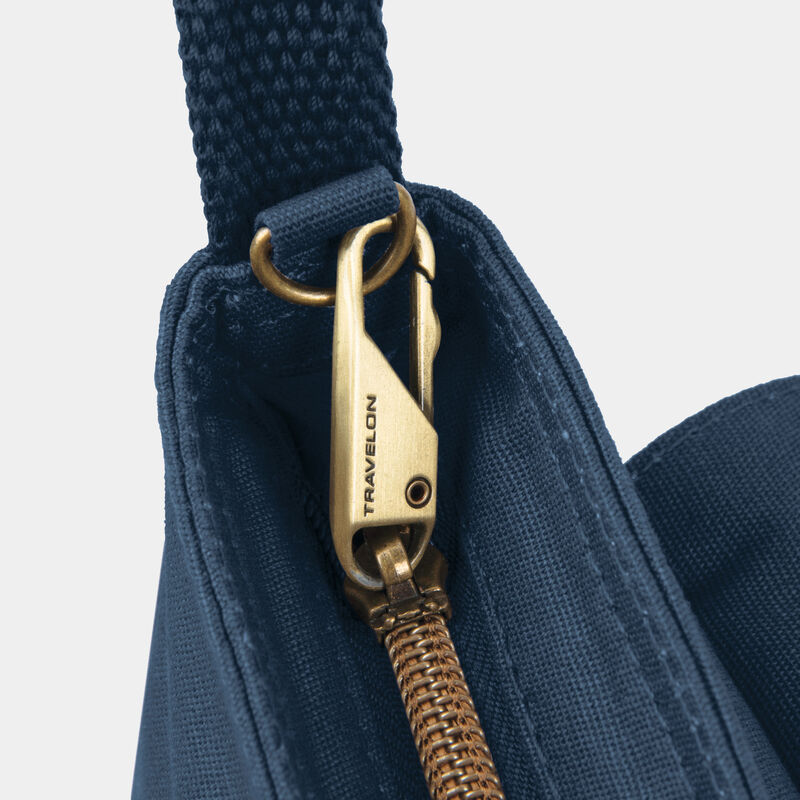 pdp_main_image image number null