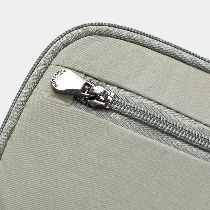 pdp_main_image image number null