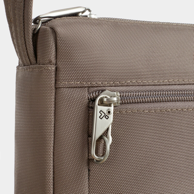 pdp_main_image image number null