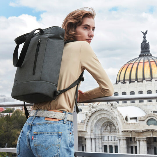 pdp_main_image_mobile image number null