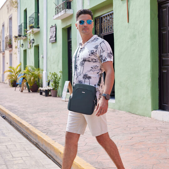 pdp_main_image_mobile image number null