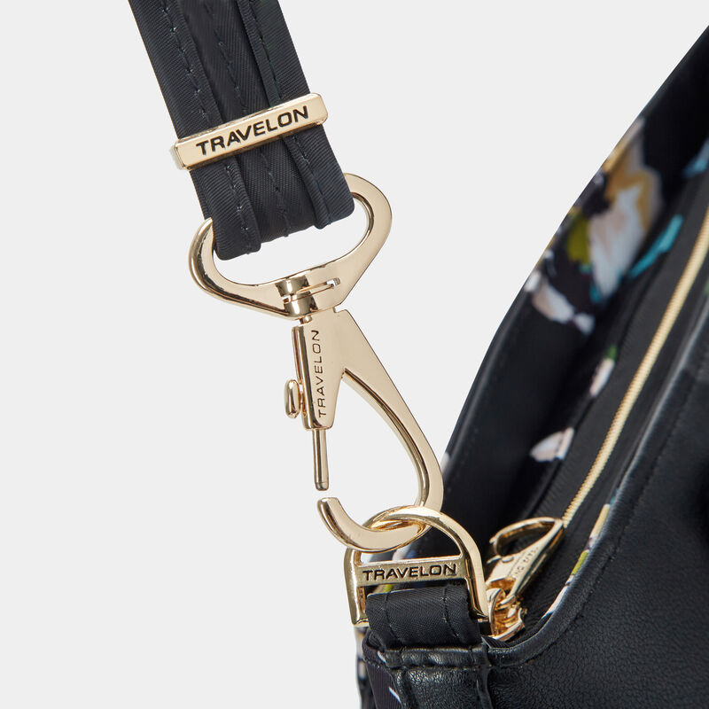 pdp_main_image image number null