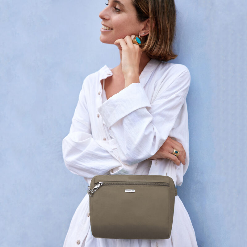 pdp_main_image image number null