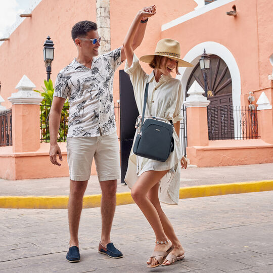 pdp_main_image_mobile image number null