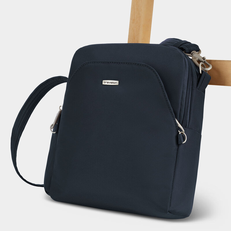 pdp_main_image image number null