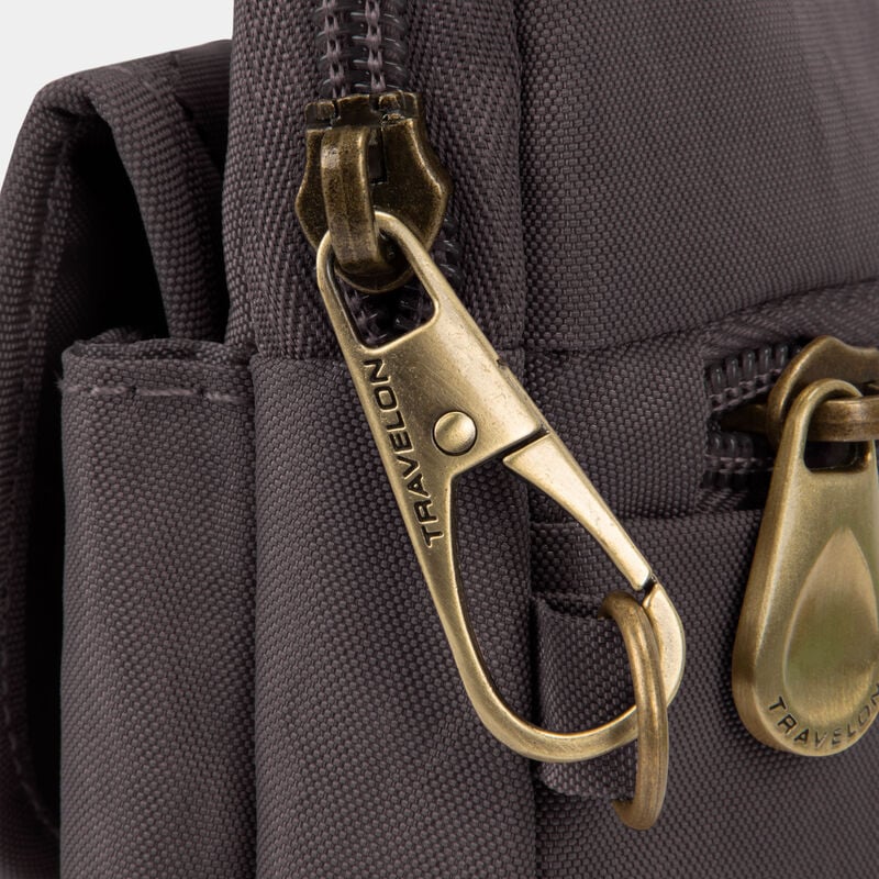 pdp_main_image image number null