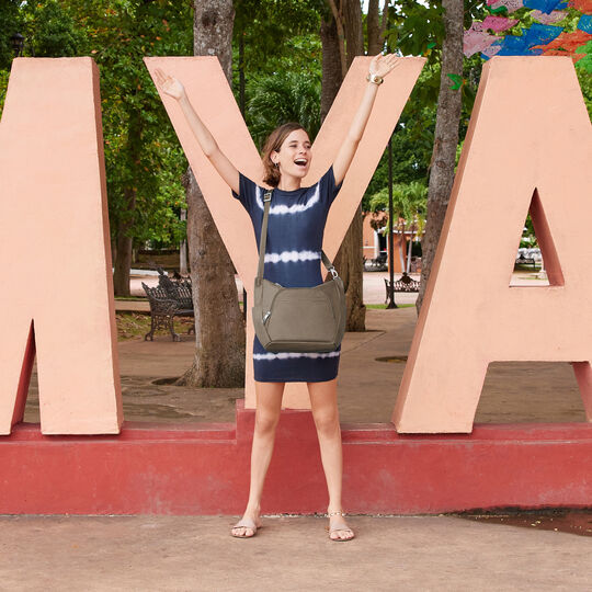 pdp_main_image_mobile image number null