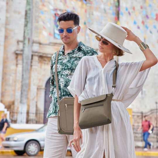 pdp_main_image_mobile image number null