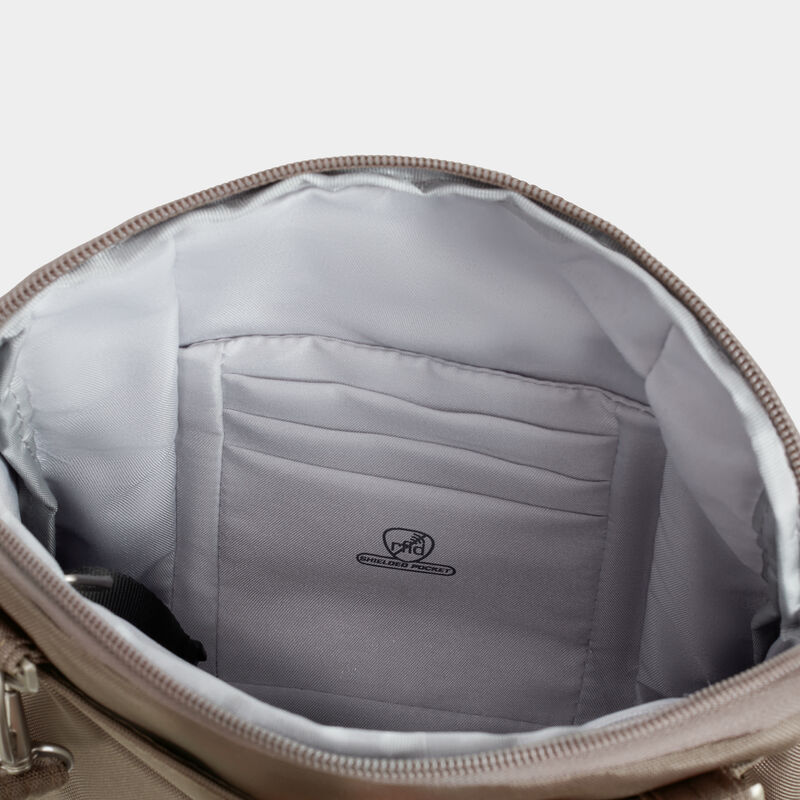 pdp_main_image image number null