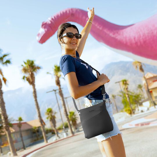 pdp_main_image_mobile image number null