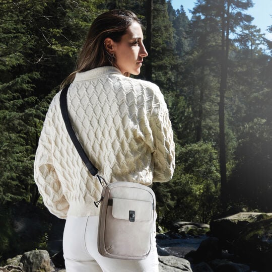 pdp_main_image_mobile image number null