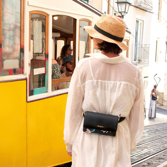 pdp_main_image_mobile image number null