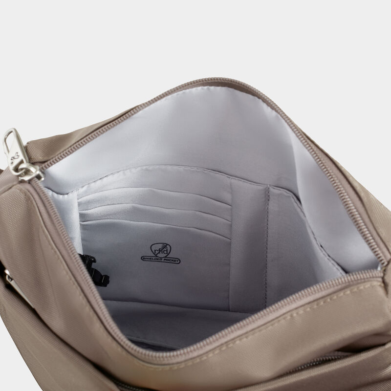 pdp_main_image image number null