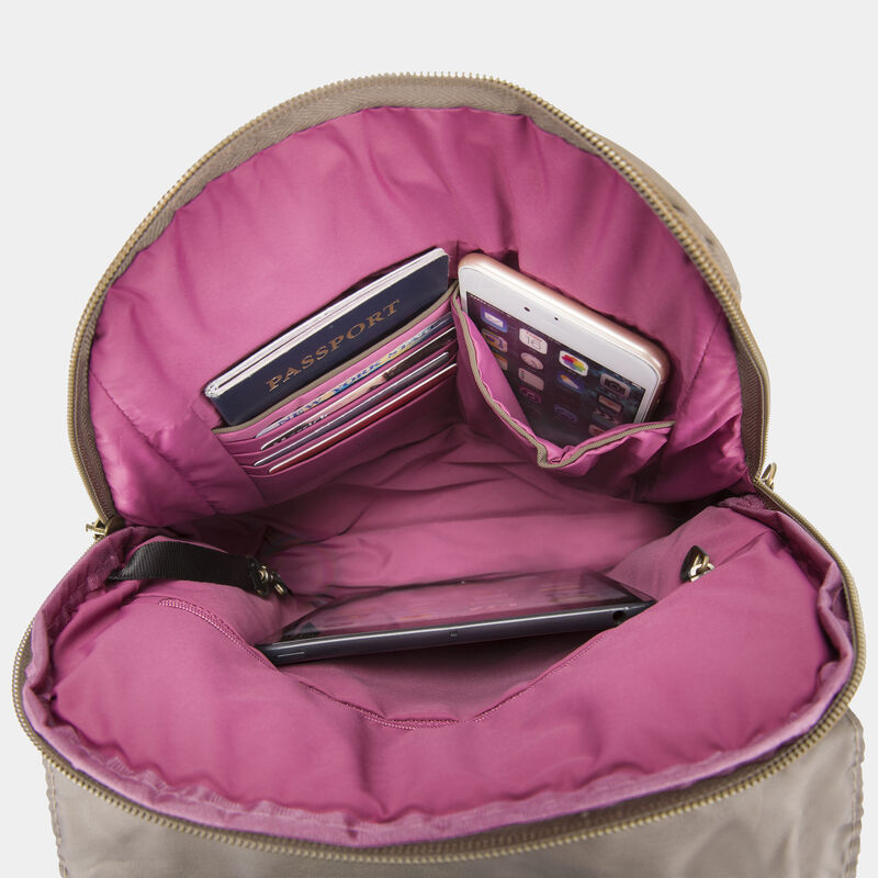 pdp_main_image image number null