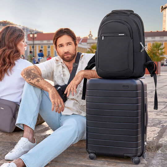 pdp_main_image_mobile image number null