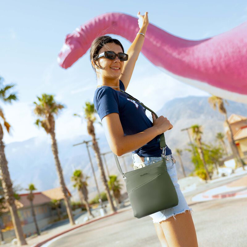 pdp_main_image image number null