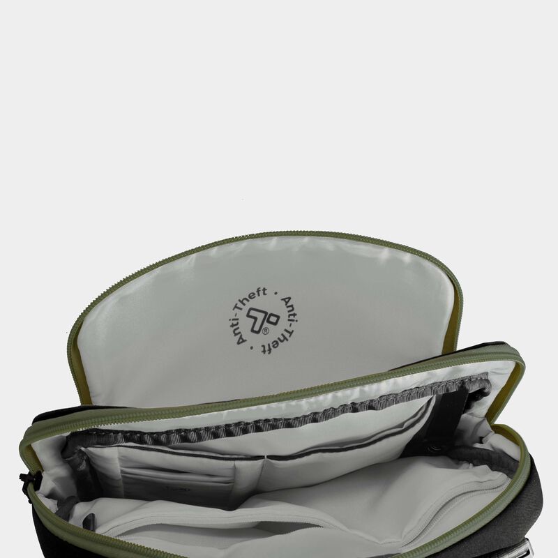 pdp_main_image image number null