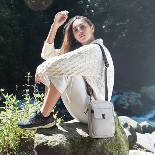 pdp_main_image_mobile image number null