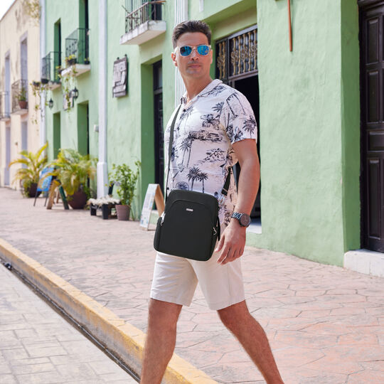 pdp_main_image_mobile image number null